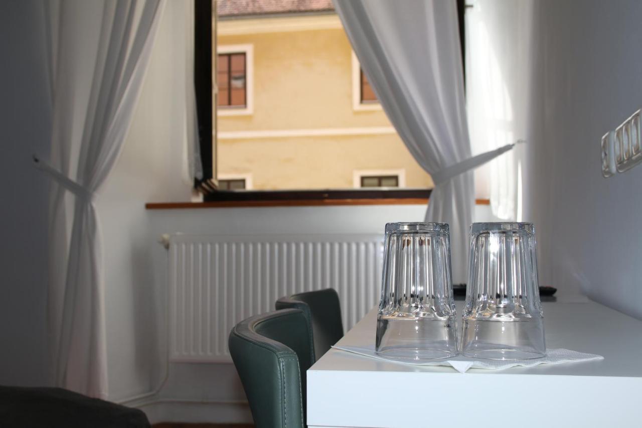 Hotel Im Stift Neuberg Neuberg an der Mürz Buitenkant foto